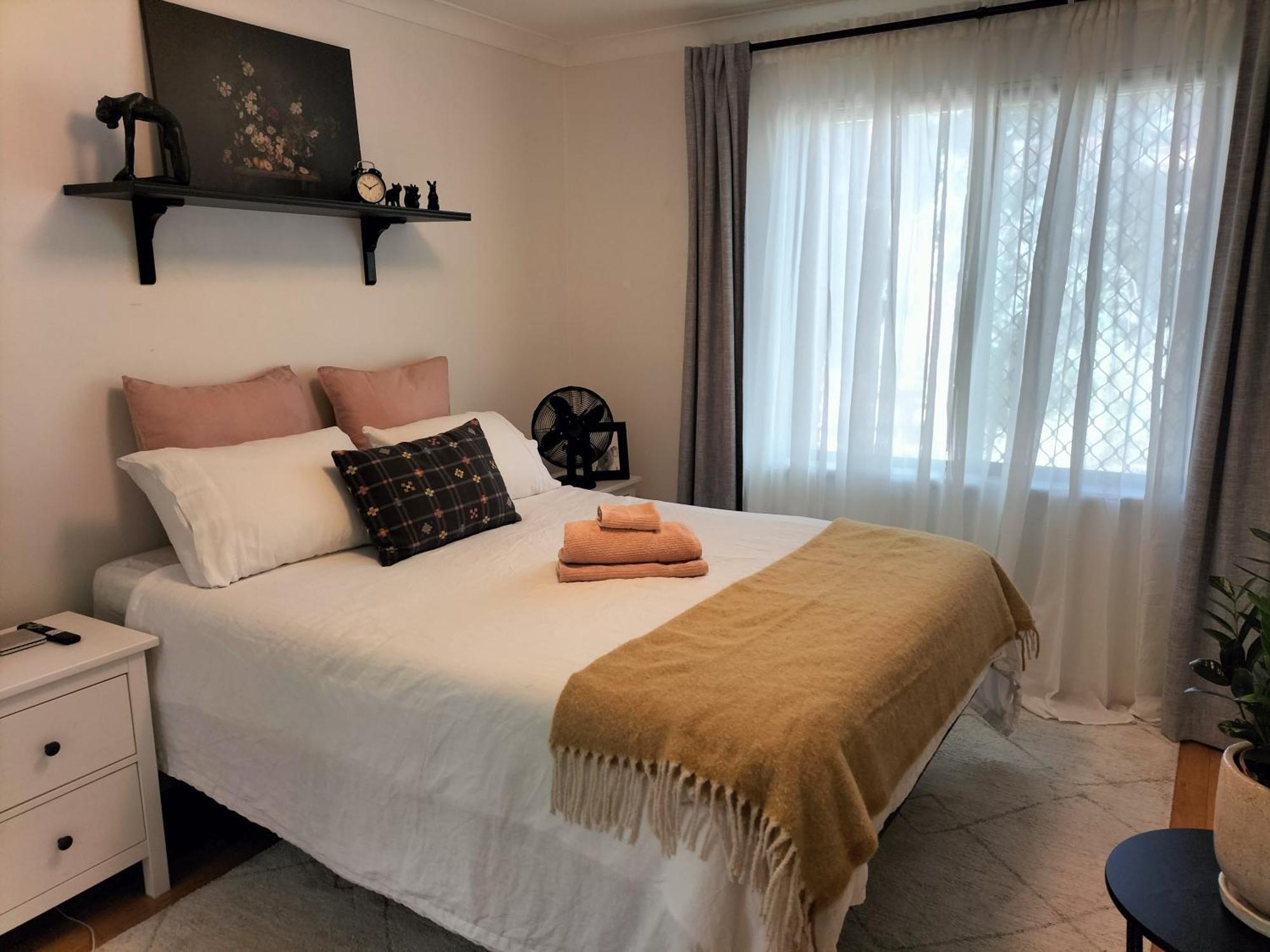 The Lake House - Perth, Perth